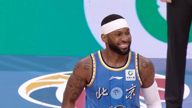 星空体育入口-周琦伤退，北京男篮遭山西逆转 曾凡博9+2低迷 许利民用人混乱